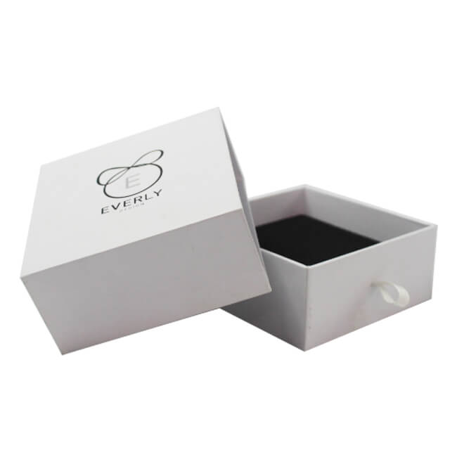paper jewelry box.JPG