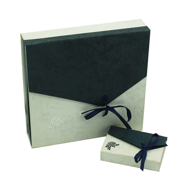 Special paper made earring gift box supplier