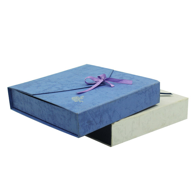 Blue textured bracelet gift box wholesale with silver foil