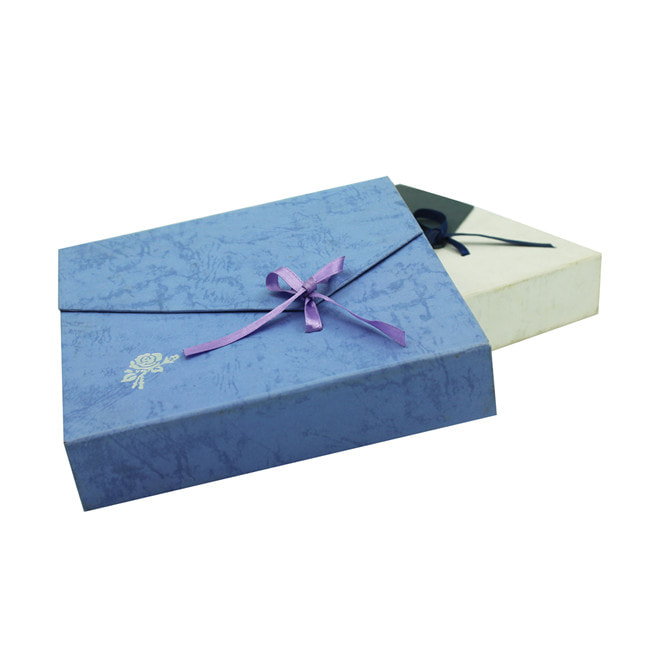Blue textured bracelet gift box wholesale with silver foil