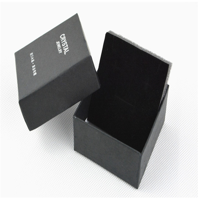 Matte Black Earring And Necklace Gift Box