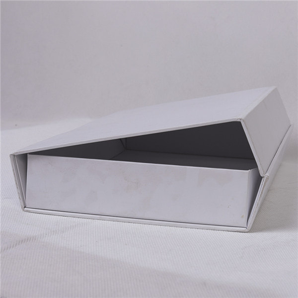 Plain White Beautiful Gift Boxes, a Makeup Box