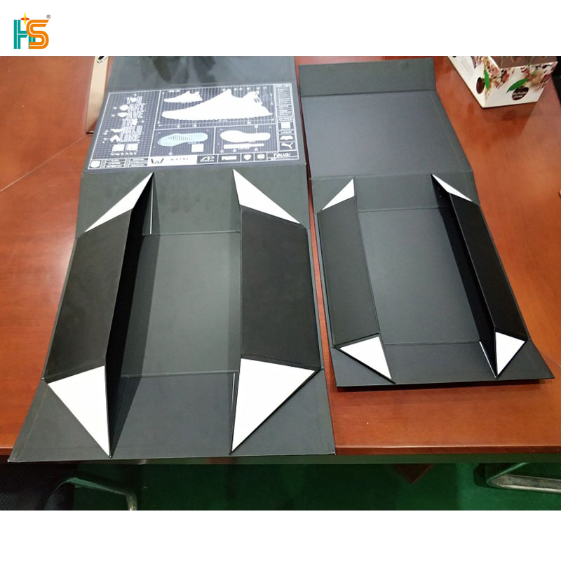 Custom logo cardboard paper collapsible or foldable shoe gift boxes